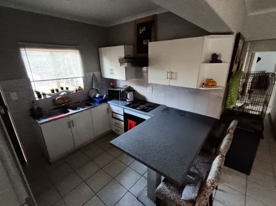 3 Bedroom Property for Sale in Geelhoutpark North West